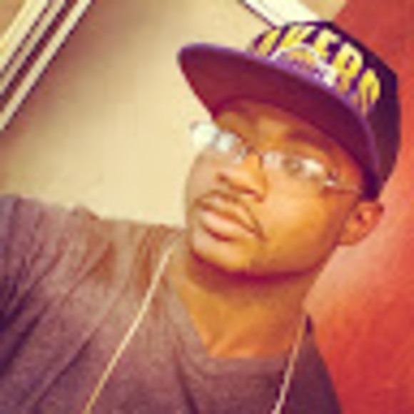 Meet your Posher, Joshua - Picture 1 of 1